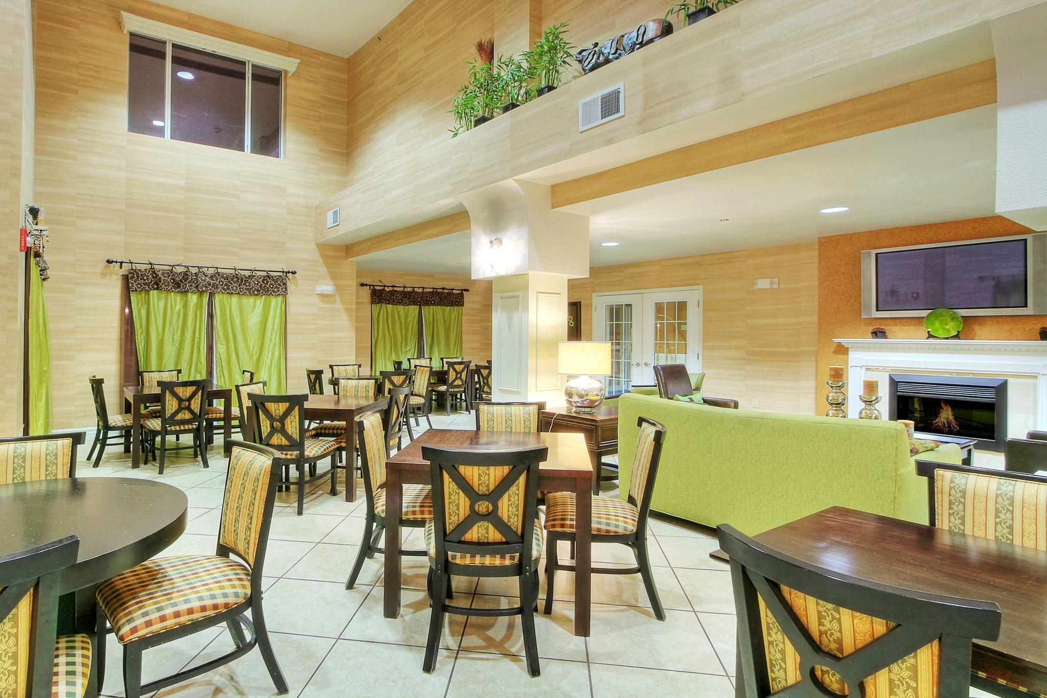Holiday Inn Express And Suites - Tucumcari, An Ihg Hotel Restaurant photo