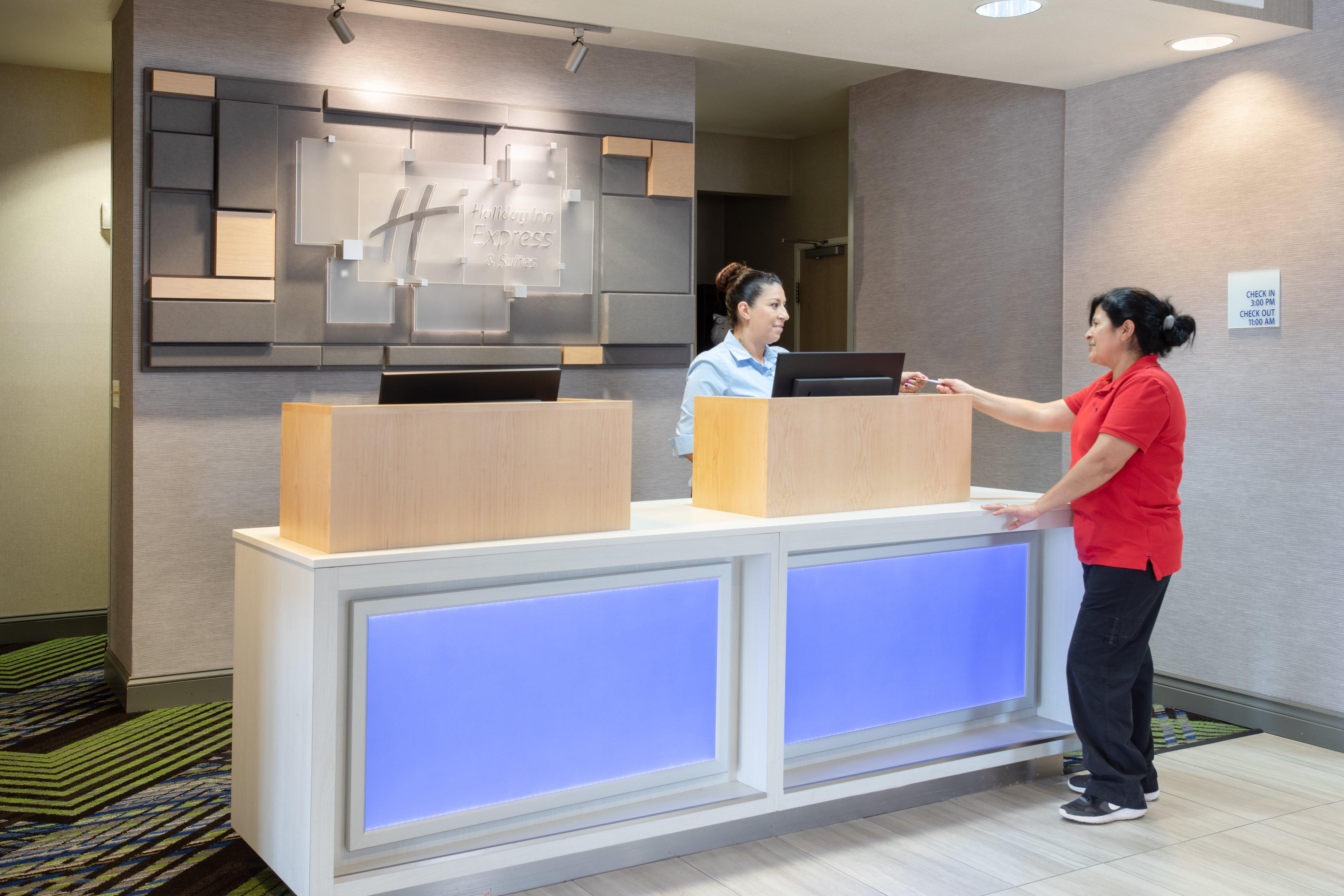 Holiday Inn Express And Suites - Tucumcari, An Ihg Hotel Exterior photo